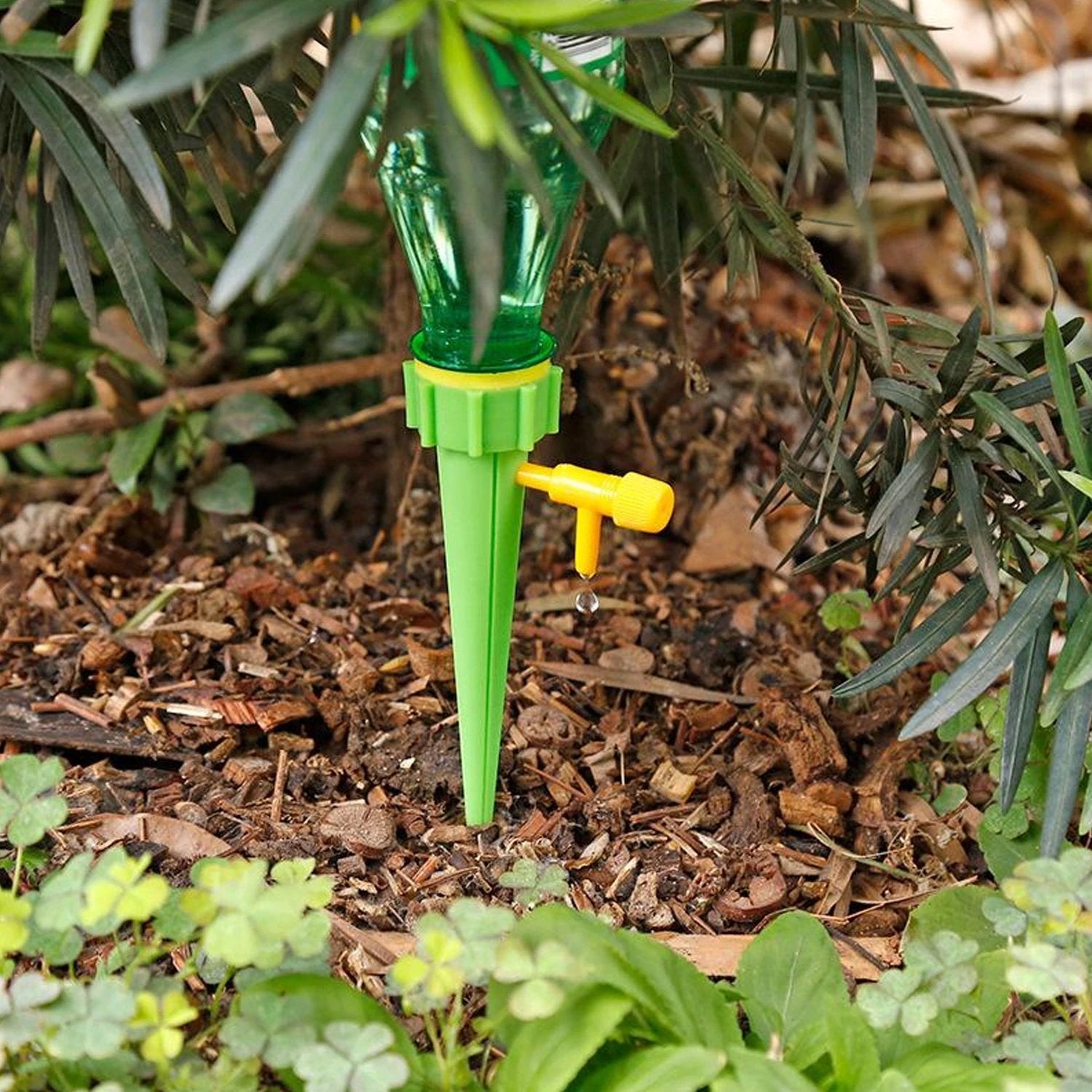 Plant Watering Spikes Self Watering Spikes Water Dripper For Plants Adjustable Plant Watering Devices With Slow Release Control Valve Switch - 69KART