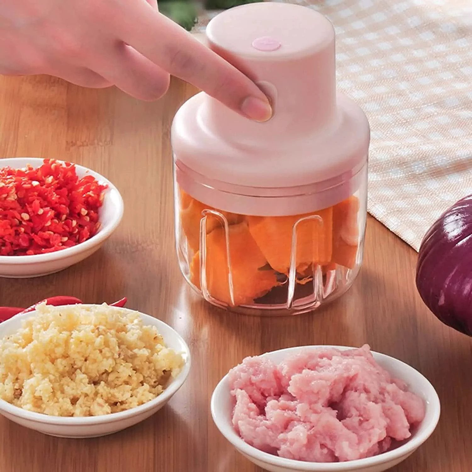 2374 Electric Mini Garlic Chopper (250ml) by Wukusy
