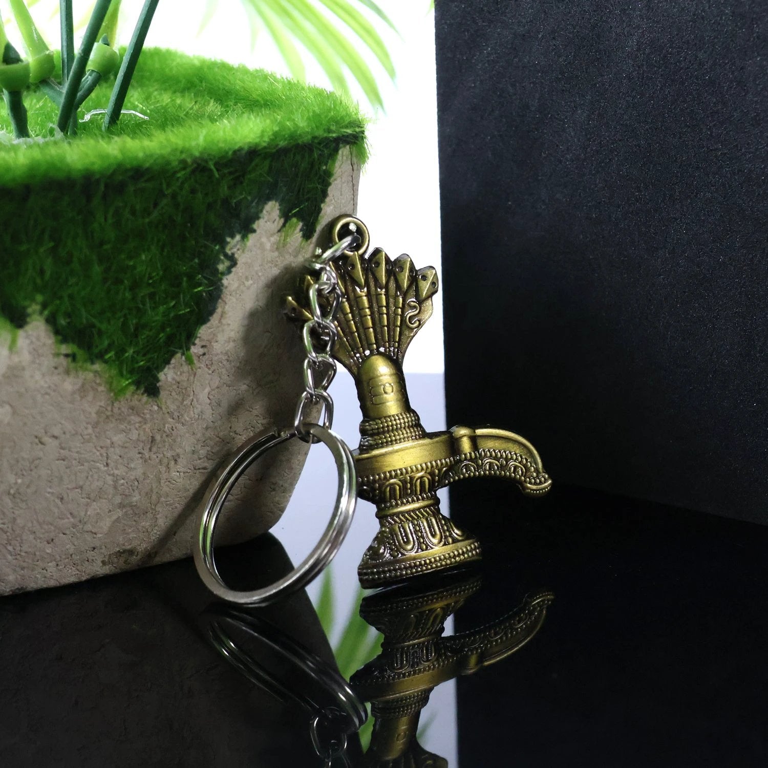 Lord Shiva Shivaling Metal Keychain - Antique Finish by Wukusy