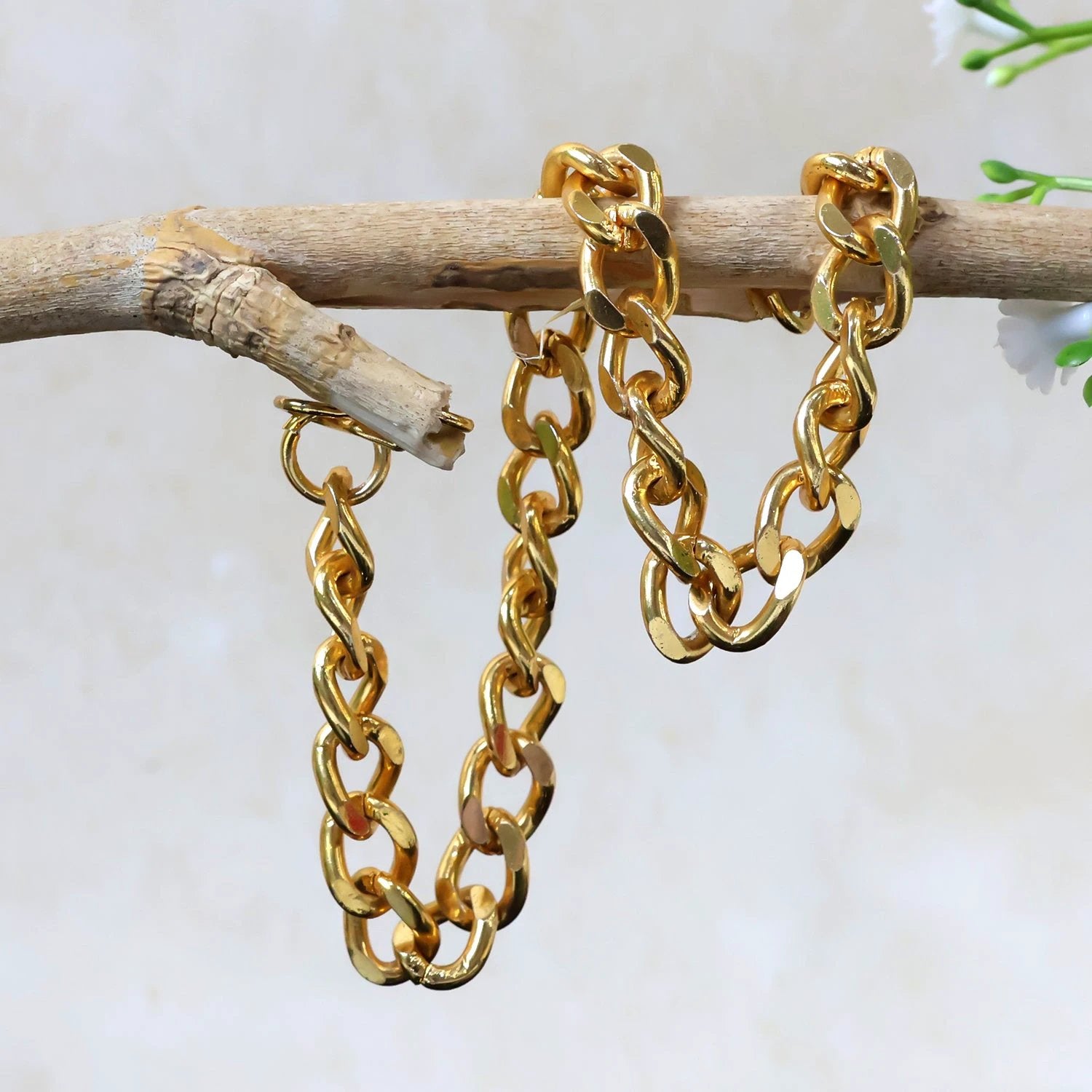 Stylish Gold-plated Chain Bracelet For Men Women - (1 Pc) by Wukusy