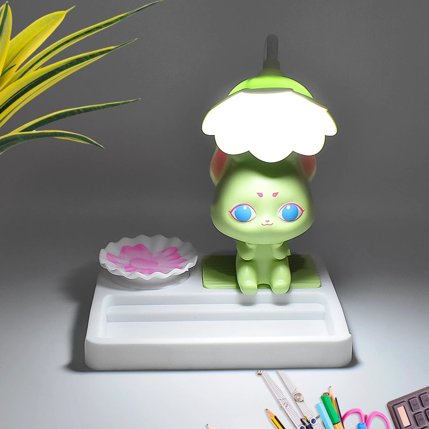 Cute Lovely Cartoon With Base Led Desk Light (1 Pc) - 69kart