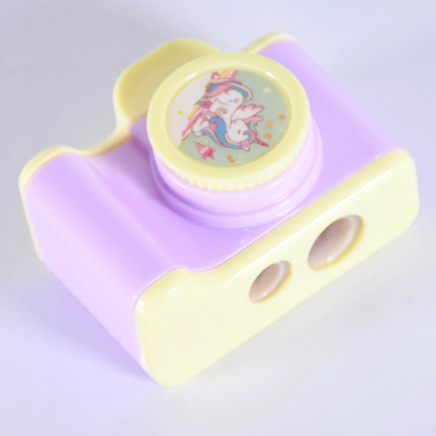 17672 Camera Shape Pencil Sharpener  Simple Student Office Sharpener  Fashionable And Convenient Lightweight Manual Sharpener For Kids Boys Girls Birthday Return Gifts (1 Pc) - 69KART