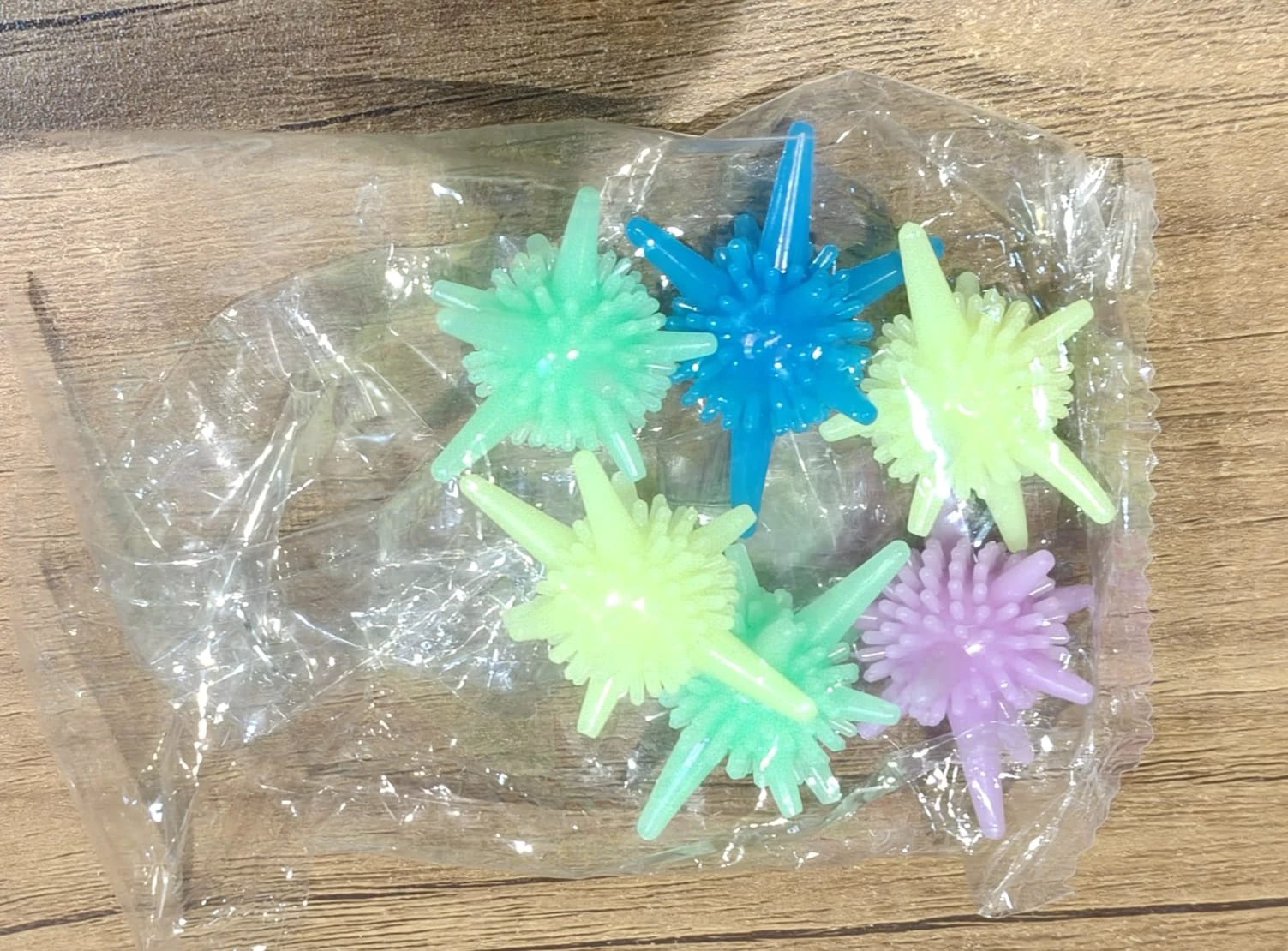 Washing Machine Laundry Reusable Soft Spiky Balls (6 Pc) by Wukusy