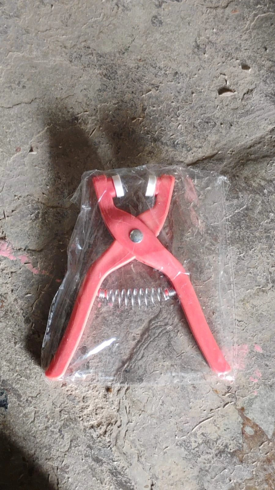 Hole Pliers Eyelets For Clothes Buckle Installation Tool For Clothing Sewing (1 Pc) by Wukusy
