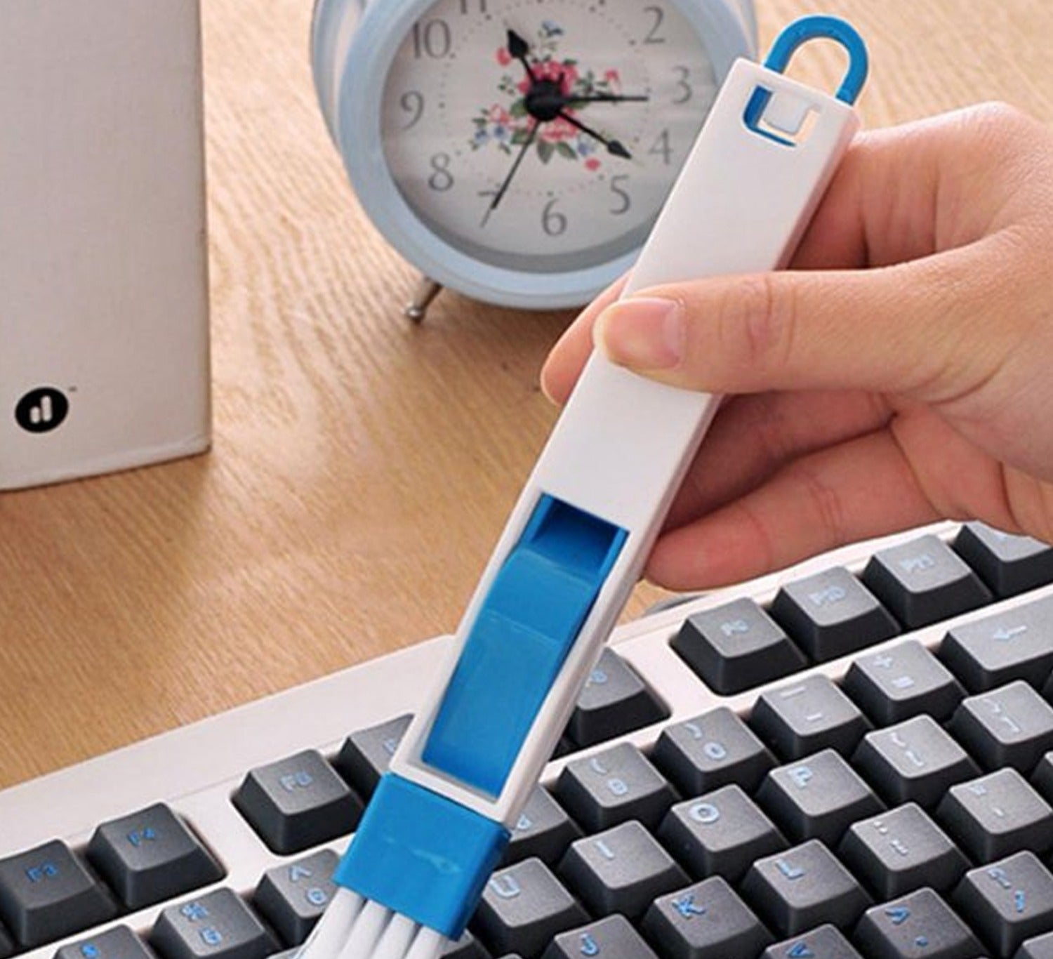 0850 2 In 1 Multi-function Plastic Window Slot Keyboard Wardrobe Dust Removal Cleaning Brush