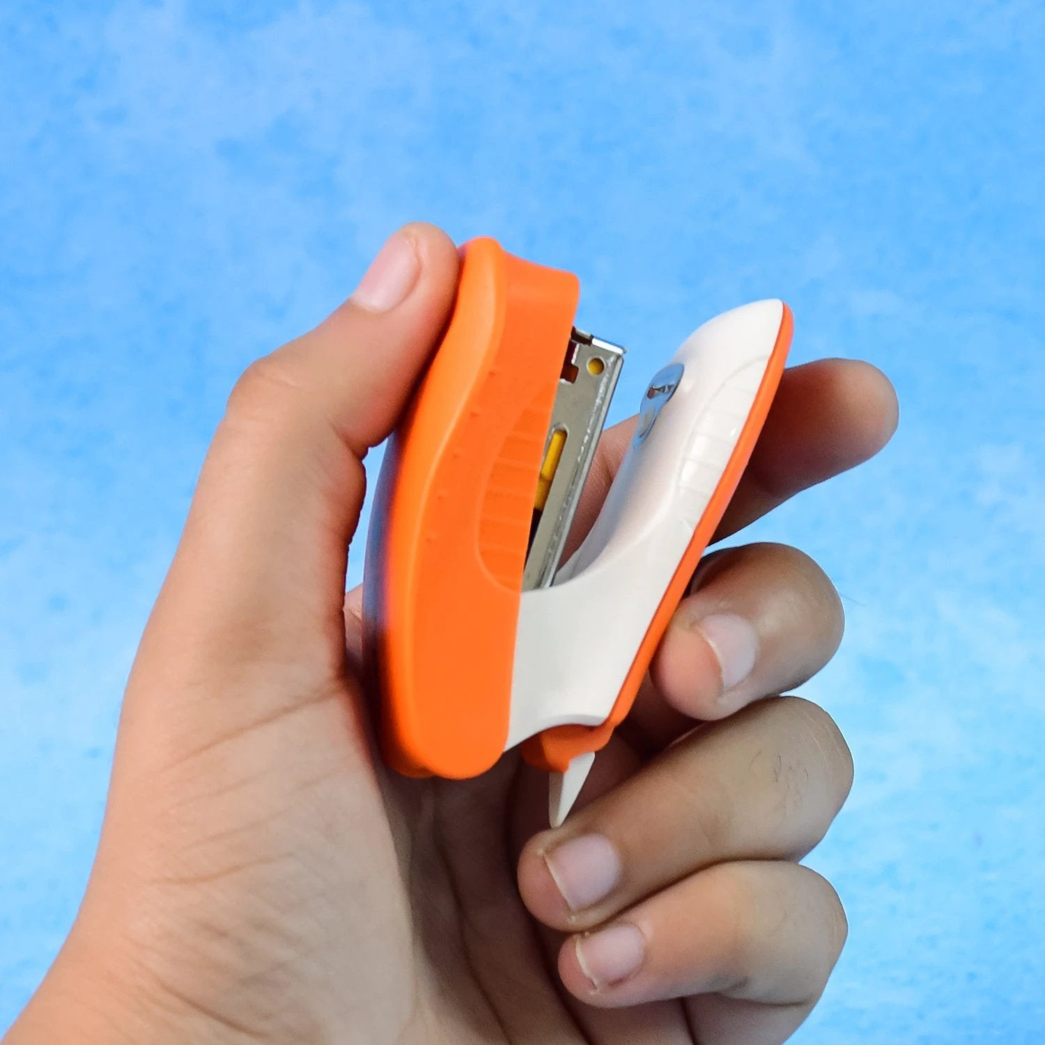 Kangaro 5-in-1 Stationery Gift Set With Stapler Staples Staple Remover Tape Dispenser by Wukusy