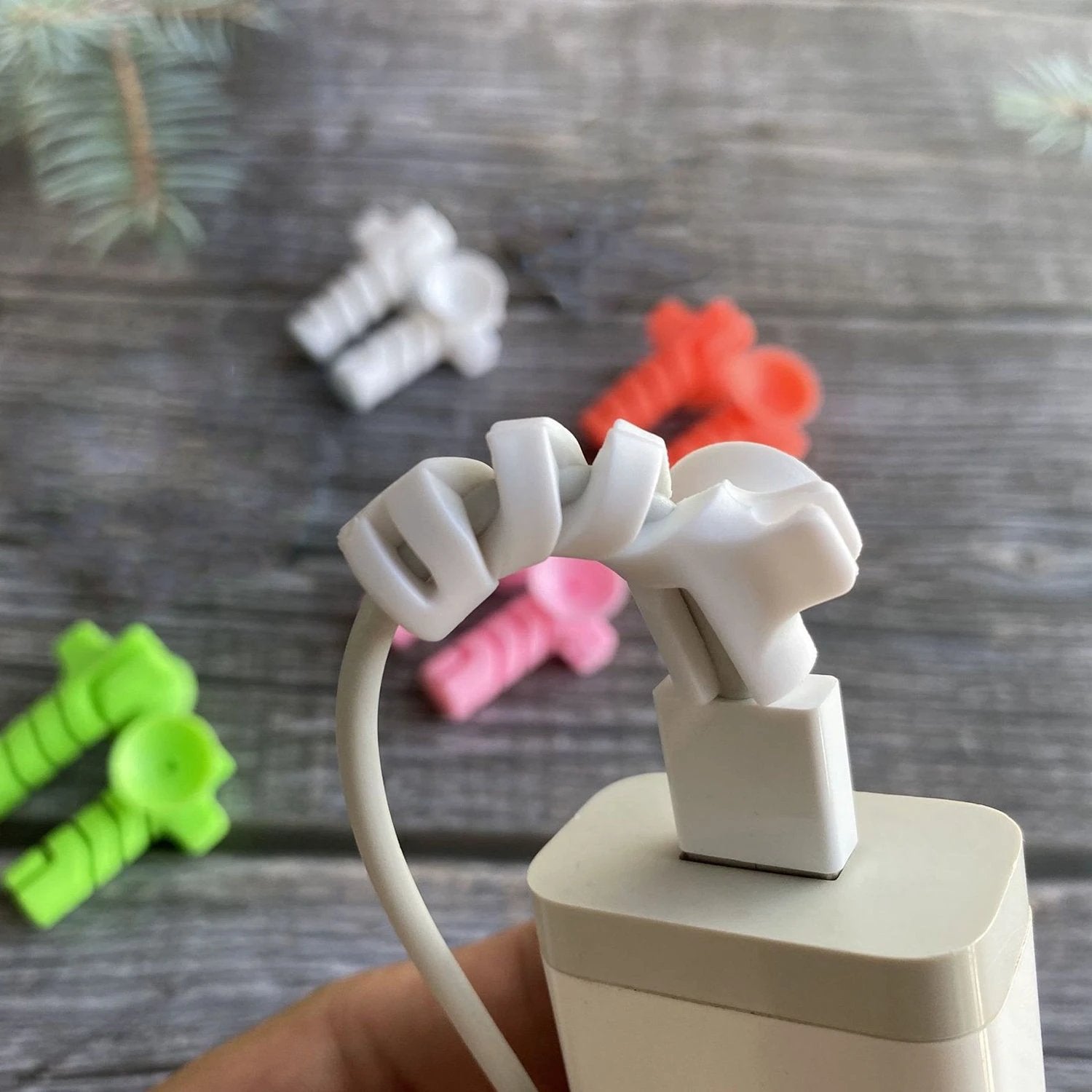 Cable Cord Protector Saver With Suction End (Suction Winder 4 Pcs Set) by Wukusy