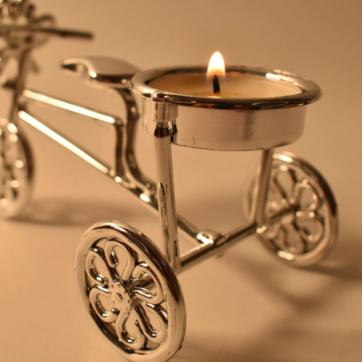 Cycle Tealight Holder Candle Holder Decorative Candle (1 Pc) by Wukusy