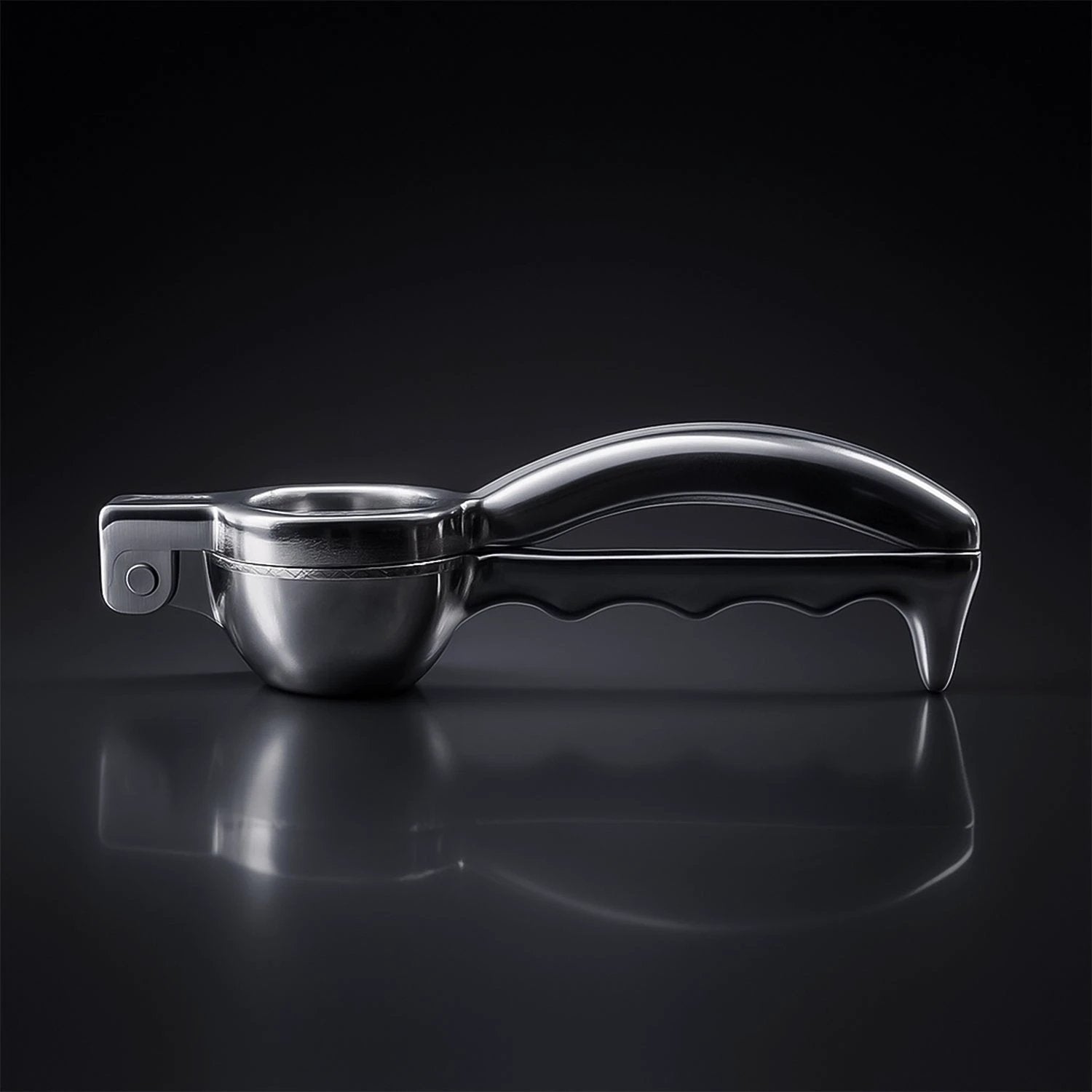 Supermom Aluminum Lemon Squeezer (1 Pc) - 69kart